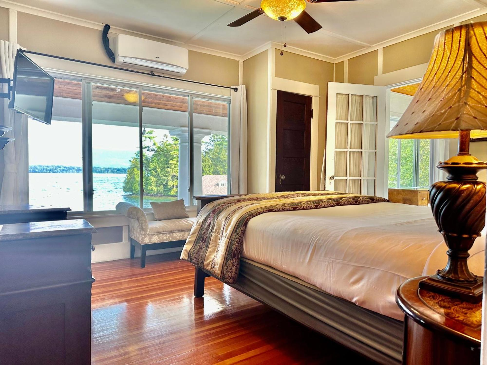 The Villas On Lake George Diamond Point Exterior photo