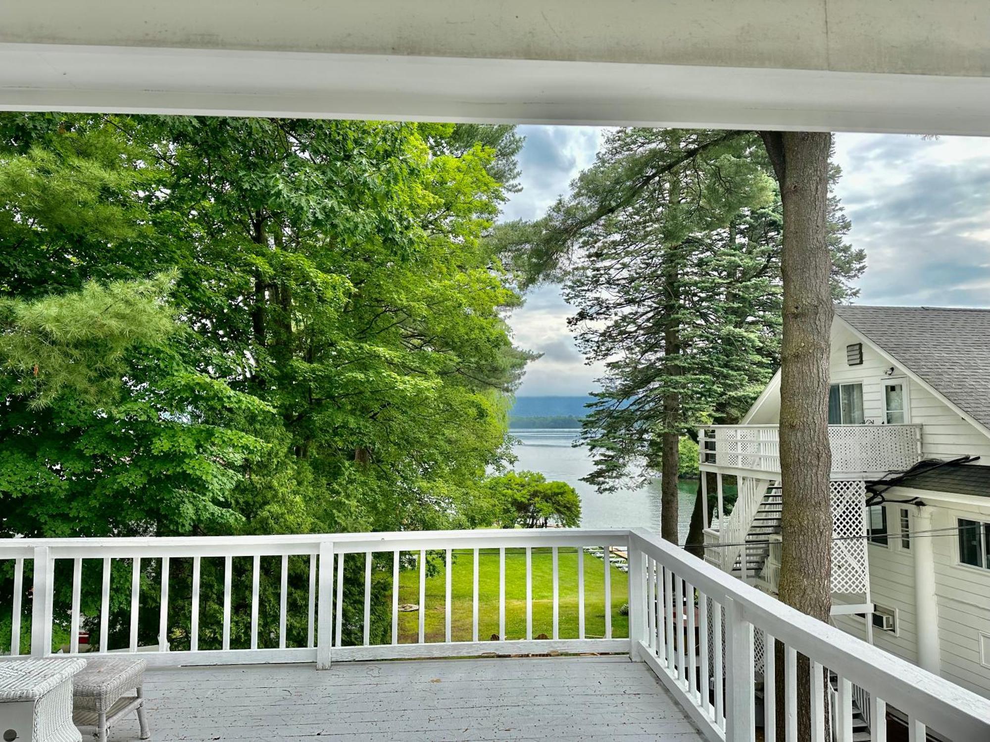 The Villas On Lake George Diamond Point Exterior photo