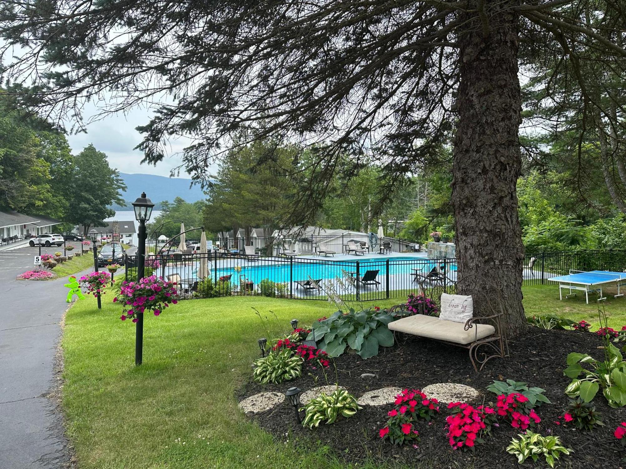 The Villas On Lake George Diamond Point Exterior photo